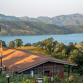 Cosmicstays Birdsong Lakeview Cottage