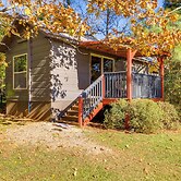 Cozy Cabin: 8 Mi to Tryon Int'l Equestrian Center