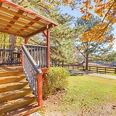 Cabin on Serene Horse Farm Near Tiec & Wineries