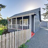 3 Mi to Auburn Station! Commuter-friendly Home