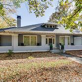 Walk to Coker University & Dtwn! Home w/ Game Room