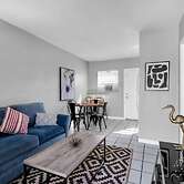 Beachside 1BR Nook Near Airport Free Parking