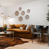 Steps From Wrigley Field and Lake Michigan