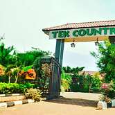 Tek Country gardens buwama