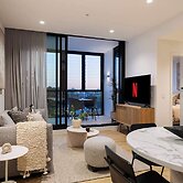 Saint Noir in St Kilda