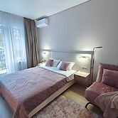 Polyana Kvasova - Park House Apart