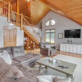 Mountain Retreat With River Views Near Sunday River and Year-round Adv