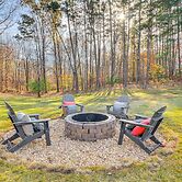 River, Trails & Wine! Group Retreat Near Mt Airy