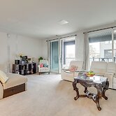 Townhome at Laurel Park: Modern & Spacious Getaway