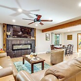 5 Mi to Jack Frost Skiing: Walkable Family Home