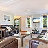 Nubble View Home for 10