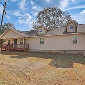 Pets Welcome! Spacious Boligee Home w/ Yard