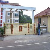 Hotel Devanshri Rooms & Restaurant