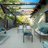 Sunny Hilltop Hideaway by Sea N' Rent