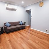 Cozy Family Home in Long Gully, Perfect for Relaxation