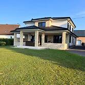 Eifel Finca With Whirlpool and Garden Lounge