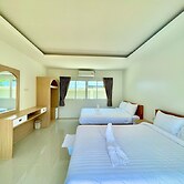 Le poulet poolvilla khanom