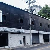Hotel New House