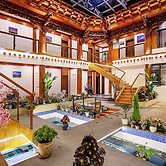 Namzhuo Tibetan-style Courtyard Manor