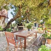 Rustic Retreat - Private Pool in Nature s Embrace