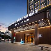 Days Inn By Wyndham Liupanshui Railway Station