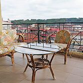 Central Grevena Retreat With Mountain Views