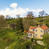 Stunning 3 Bedroom Cottage Near Historic York