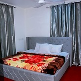 Regal Royal Suites