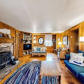 1 Mi to Beach! Family-friendly Nantucket Retreat