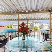 Manufactured w/ Pools, Hot Tubs, Pickleball, AC