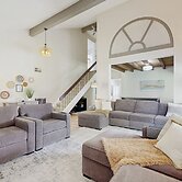 4BR Dog-friendly Home w/ Pool, Spa, Grill & A/C