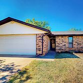 3BR Near OSU w/ Fenced Yard, Patio & Grill