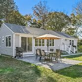 3BR Home Walk to Beach w/ Outdoor Shower & Grill