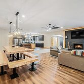 8BR Lodge w/ Bowling Alley, Near Lakes & Trails
