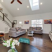 Hot Tub & Yard: 'temptation Stays' Home in Roanoke