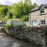 Old Chapel House