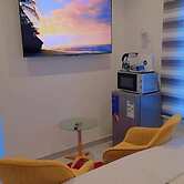 DreamWest Living Guesthouse