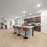 Luxurious 4 Bed Duplex Getaway