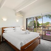 Spacious 4-bed Home 5-min From the Beach