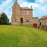 Picturesque Mansion With Garden in Tongeren