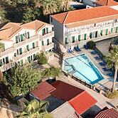 Manthos Beachfront Apartments