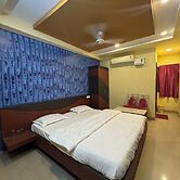 Hotel Asha Pride