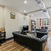 Spacious Home in Troy