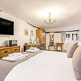 The George Inn Hotel Rooms - Room 1