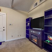 Forbestown Carriage House in the Heart of Dtwn