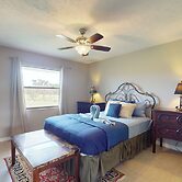 Charming Two Springs Farm Guesthouse!