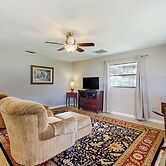 1 BR Guesthouse w/ Full Kitchen & Lake View