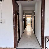 R D Palace and Resort