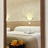 HS Altet Suites - Alicante Airport