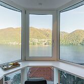 Villa Regina Retreat With Pool & Lake View